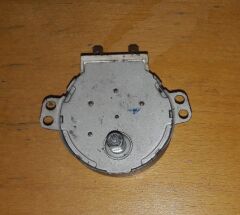 GM-16-24LT1 AC 220-240V 5/6 RPM 2.5W CCW Senkron Motor Tavuk Çevirme Motoru (Outlet)