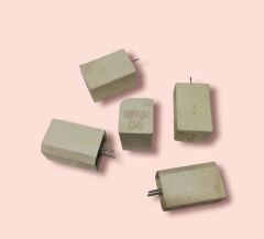 157uH Kondansatör Tipi Bobin 14x12x31mm