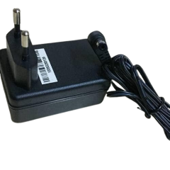 Amigo 12V 1.2A Modem ve Arduino Uyumlu Plastik Kasa Priz Tipi Adaptör AMS56-1201200SV-VP