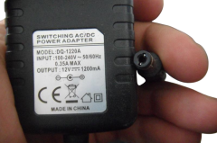 12V 1.2A Modem ve Arduino Uyumlu Plastik Kasa Priz Tipi Adaptör DQ-1220A