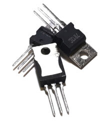 7812C 12V 1.5A Lineer Voltaj Regülatör- TO220 Kılıf - 10 Adet