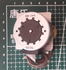 EM-244 Unipolar Step Motor (Çap 42mm) - 5 Uçlu