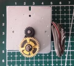 EM-244 Unipolar Step Motor (Çap 42mm) - 5 Uçlu